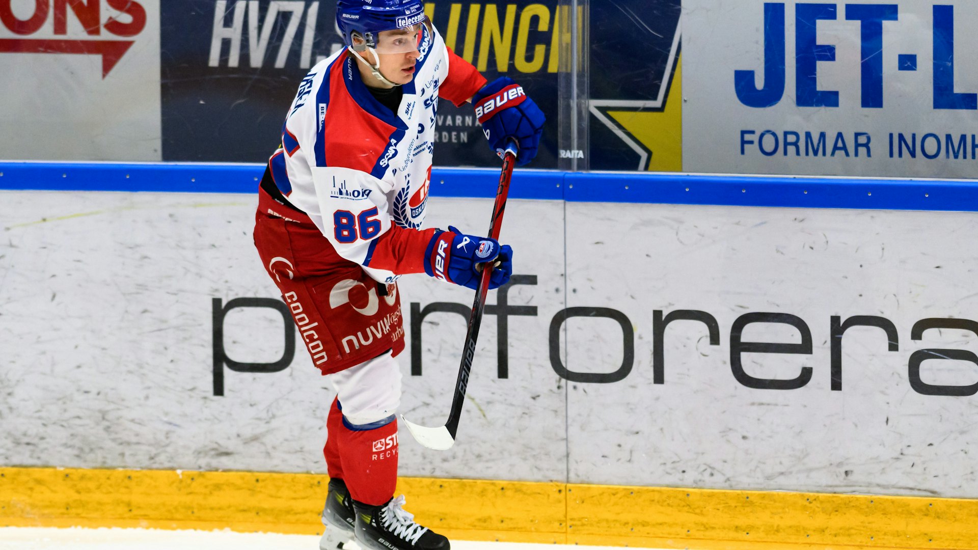 240324 Oskarshamns Lukas Jasek under ishockeymatchen i kvalet till SHL mellan HV71 och Oskarshamn den 24 mars 2024 i Jönköping.
Foto: David Wreland / BILDBYRÅN / COP 331 / DW0023
ishockey ice hockey shl kval match 5 slutspel qualification qualifier relegation hv71 oskarshamn bbauto
