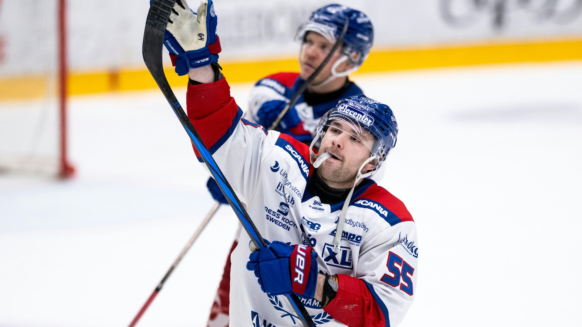 240315 Oskarshamns David Quenneville jublar efter ishockeymatchen i kvalet till SHL mellan HV71 och Oskarshamn den 15 mars 2024 i Jönköping.
Foto: David Wreland / BILDBYRÅN / COP 331 / DW0021
ishockey ice hockey shl kval slutspel qualification qualifier relegation hv71 oskarshamn jubel