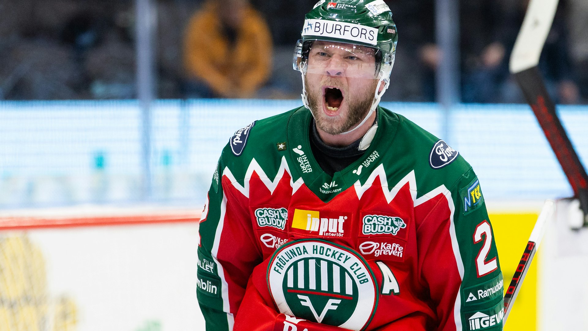 240416 Frölundas Christian Folin manar på publiken i slutet av kvartsfinal sex i SHL mellan Frölunda och Skellefteå den 16 april 2024 i Göteborg .
Foto: Michael Erichsen / BILDBYRÅN / COP 89 / MI0651
frölunda ice hockey ishockey kvartsfinal quarter final quarter finals shl skellefteå svenska hockeyligan swedish hockey league jubel